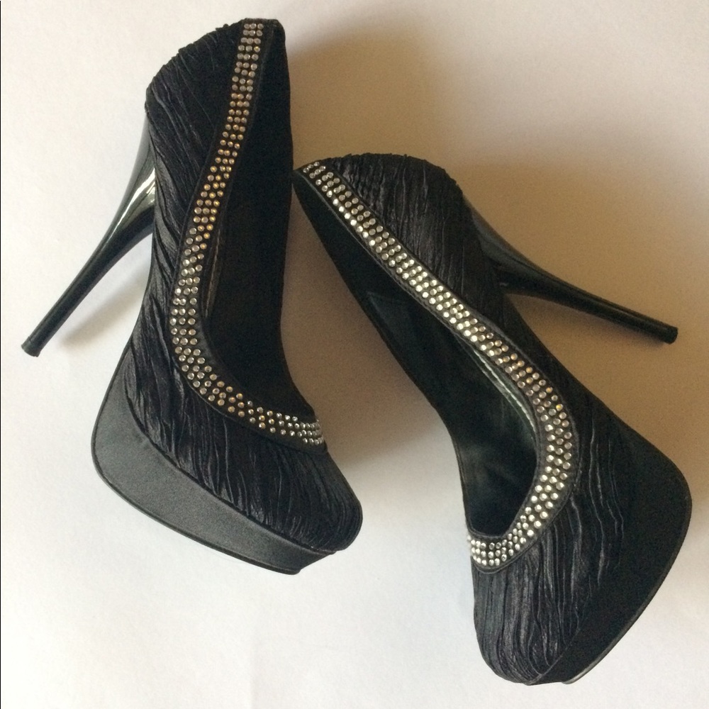 Black Faux Silk Studded Stiletto High Heels Size 8